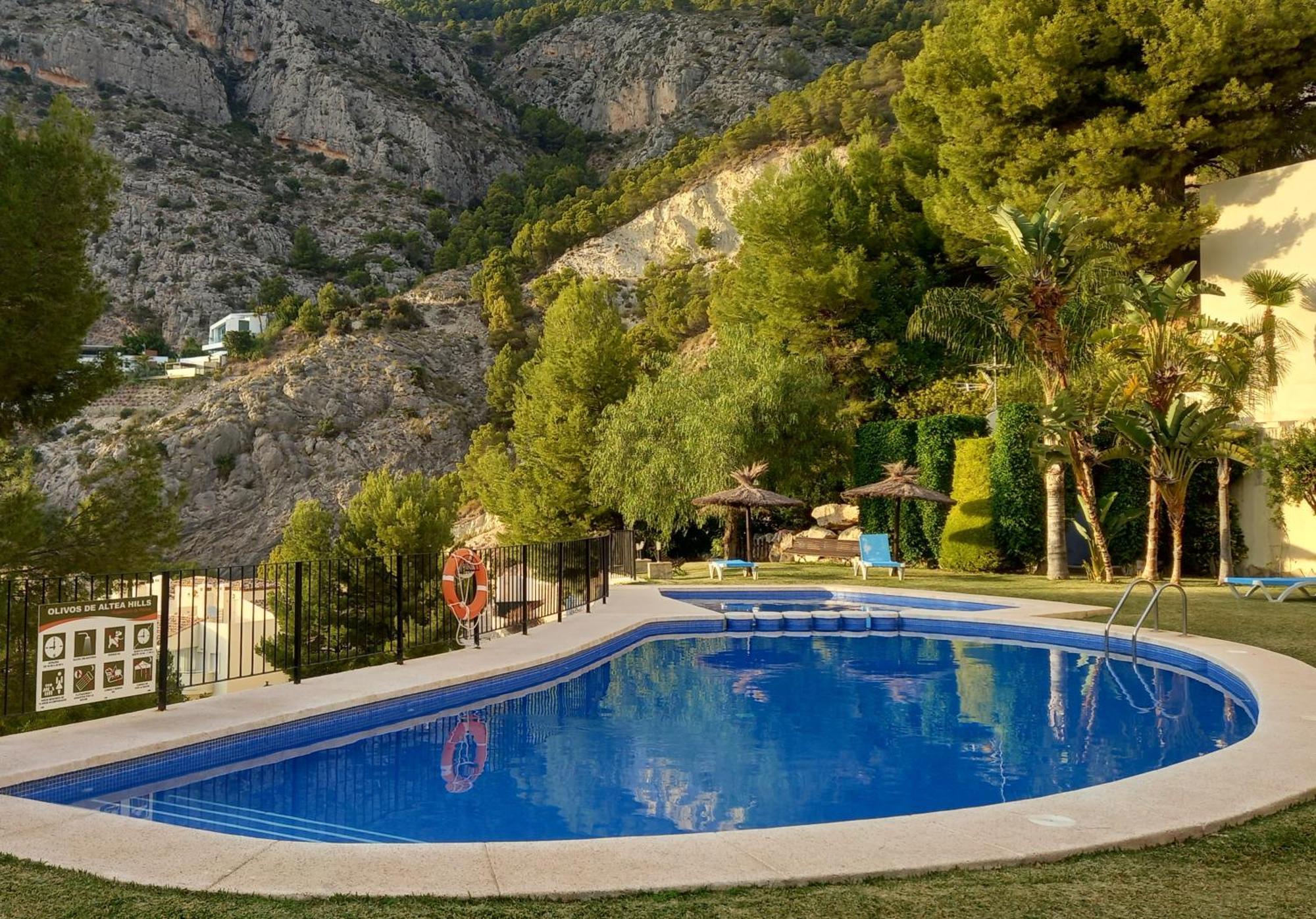 Olivos Holiday Home Алтеа Екстер'єр фото